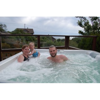 Boblebad XS93L er et massasjebad i verdens klasse fra Clear Water spa